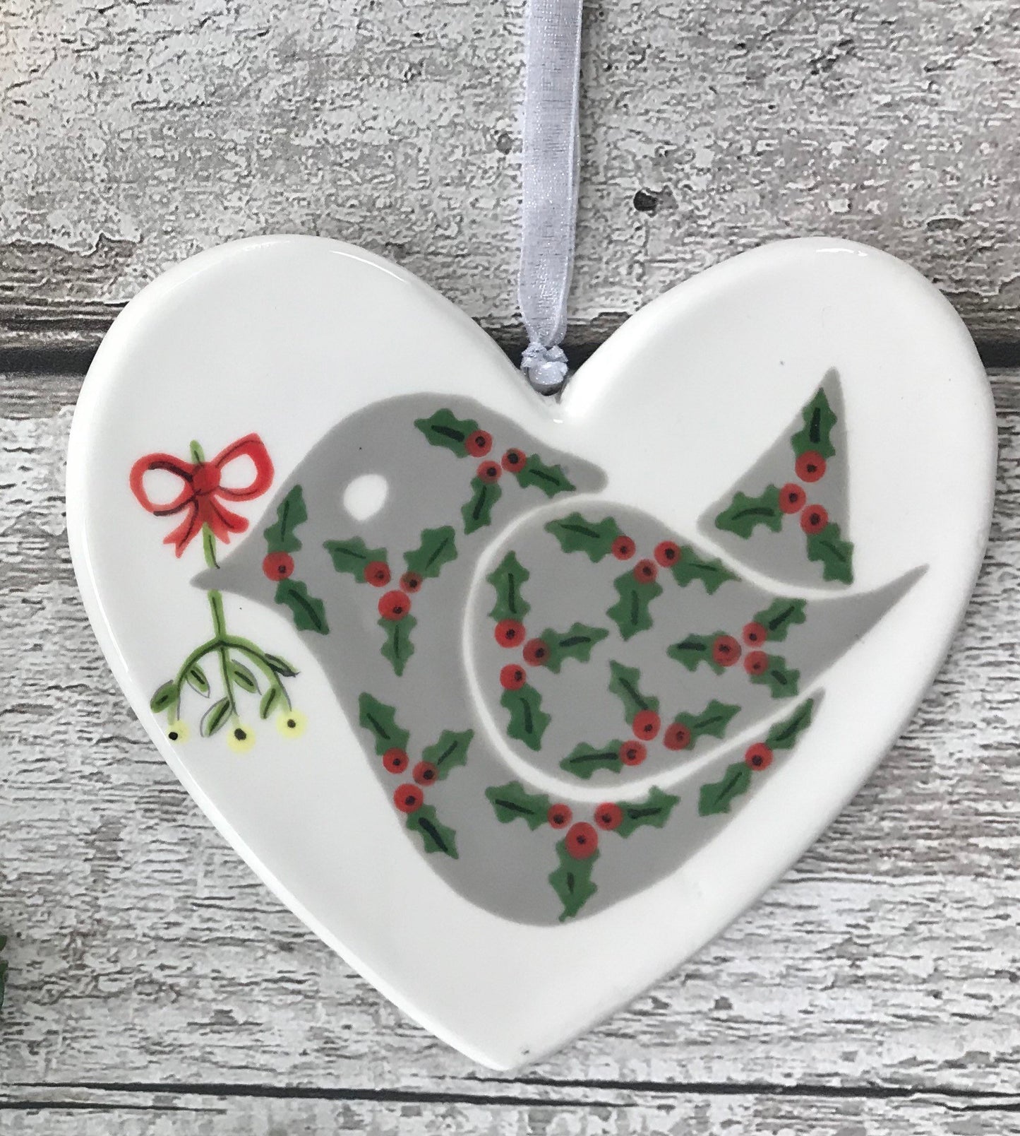 Hand painted Heart - Holly bird with Mistletoe - heart, christmas, friend, christmas decoration, christmas ornament, gift